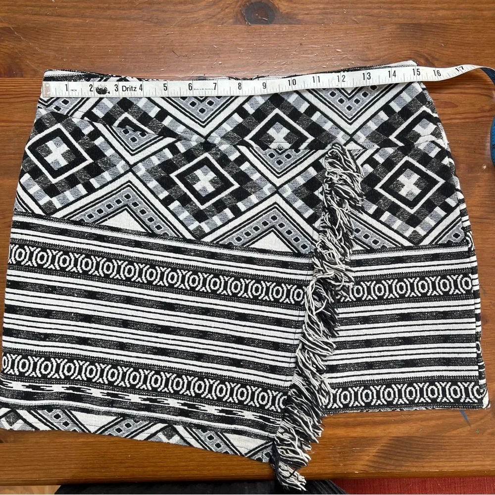 Topshop Black and White Geometric mini skirt